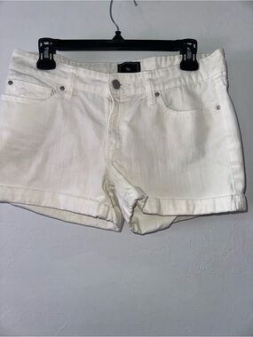 GAP off white  Denim Mid-Rise Jean Shorts